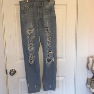 H&M Ripped Boyfriend jeans